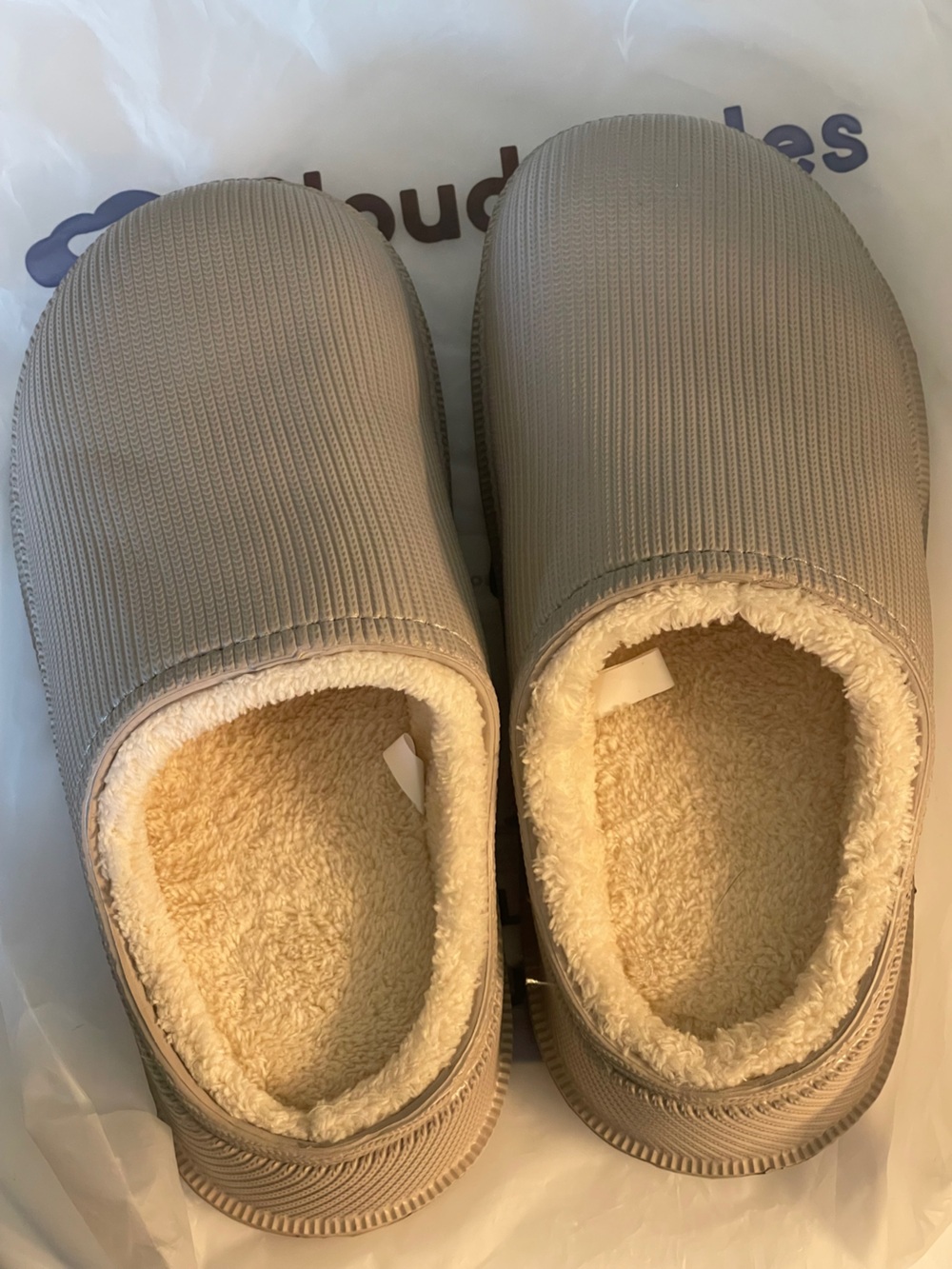 Cozy Slip-On Cloud Slide Slippers in Beige